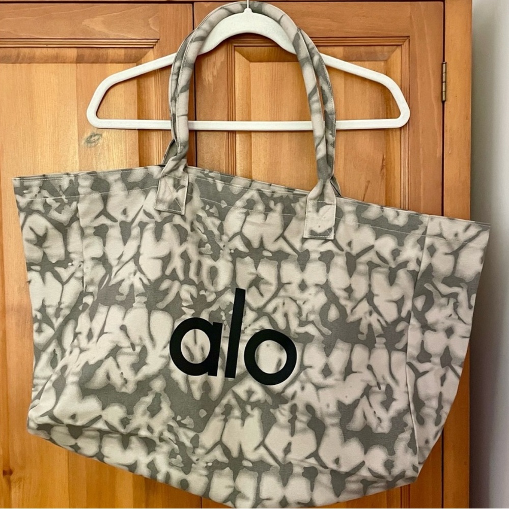 ALO Yoga Camouflage Tote Bag